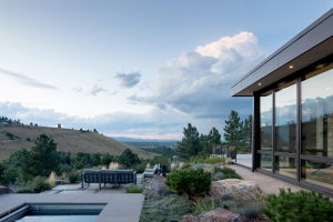 Modern House Outdoor patio in Colorado